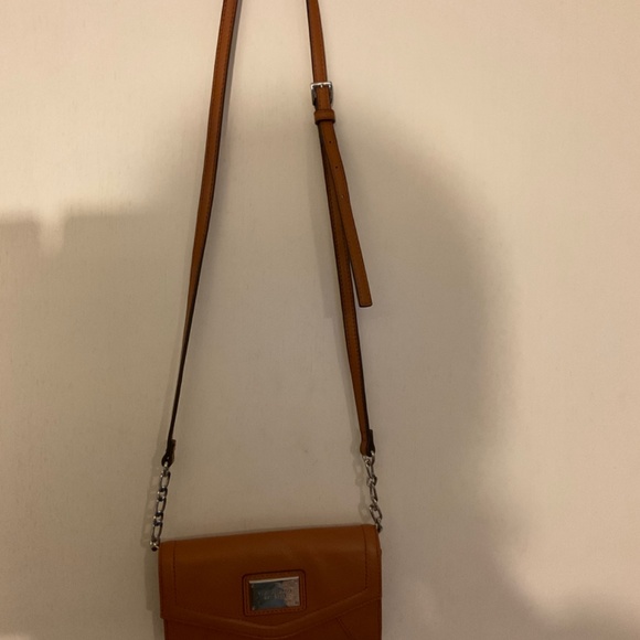 Crossbody bag  Tignanello est 1989 - Picture 2 of 7